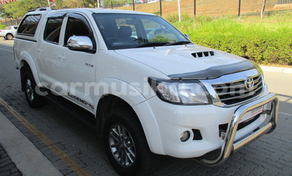 Nunua Ilio tumika Toyota Hilux Nyeupe Gari ndani ya Beitbridge nchini Matabeleland Kusini Nunua Ilio tumika Toyota Hilux Nyeupe Gari ndani ya Beitbridge nchini Matabeleland Kusini