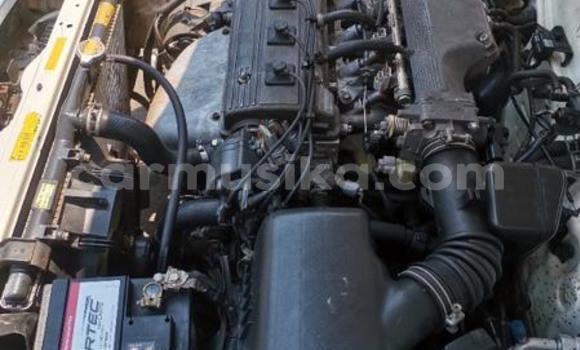 Buy Used Toyota Hilux White Car in Beitbridge in Matabeleland South Buy Used Toyota Hilux White Car in Beitbridge in Matabeleland South