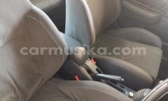 Buy Used Toyota Hilux White Car in Beitbridge in Matabeleland South Buy Used Toyota Hilux White Car in Beitbridge in Matabeleland South