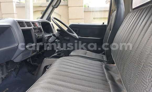 Acheter Occasion Utilitaire Toyota Dyna Blanc à Beitbridge, Matabeleland South Acheter Occasion Utilitaire Toyota Dyna Blanc à Beitbridge, Matabeleland South