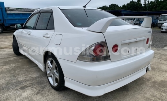 Nunua Ilio tumika Toyota Altezza Nyeupe Gari ndani ya Beitbridge nchini Matabeleland Kusini Nunua Ilio tumika Toyota Altezza Nyeupe Gari ndani ya Beitbridge nchini Matabeleland Kusini