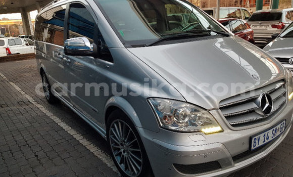 Nunua Ilio tumika Mercedes‒Benz Viano Fedha Gari ndani ya Beitbridge nchini Matabeleland Kusini Nunua Ilio tumika Mercedes‒Benz Viano Fedha Gari ndani ya Beitbridge nchini Matabeleland Kusini