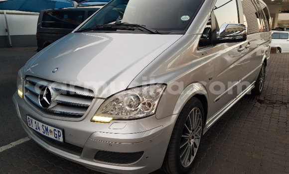 Nunua Ilio tumika Mercedes‒Benz Viano Fedha Gari ndani ya Beitbridge nchini Matabeleland Kusini Nunua Ilio tumika Mercedes‒Benz Viano Fedha Gari ndani ya Beitbridge nchini Matabeleland Kusini