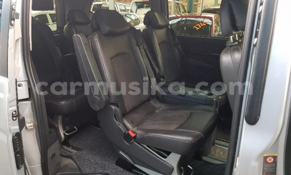 Nunua Ilio tumika Mercedes‒Benz Viano Fedha Gari ndani ya Beitbridge nchini Matabeleland Kusini Nunua Ilio tumika Mercedes‒Benz Viano Fedha Gari ndani ya Beitbridge nchini Matabeleland Kusini