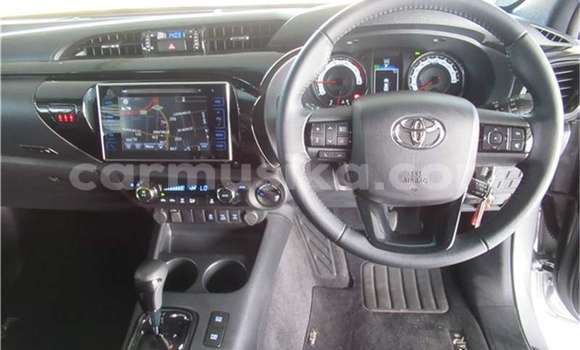 Acheter Occasion Voiture Toyota Hilux Gris à Beitbridge, Matabeleland South Acheter Occasion Voiture Toyota Hilux Gris à Beitbridge, Matabeleland South