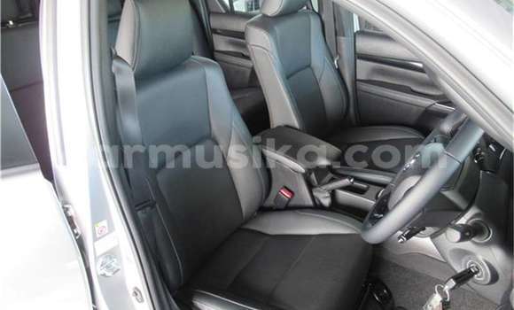 Acheter Occasion Voiture Toyota Hilux Gris à Beitbridge, Matabeleland South Acheter Occasion Voiture Toyota Hilux Gris à Beitbridge, Matabeleland South