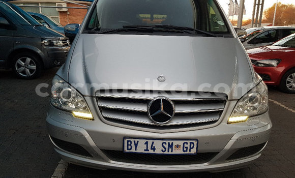 Nunua Ilio tumika Mercedes‒Benz Viano Fedha Gari ndani ya Beitbridge nchini Matabeleland Kusini Nunua Ilio tumika Mercedes‒Benz Viano Fedha Gari ndani ya Beitbridge nchini Matabeleland Kusini