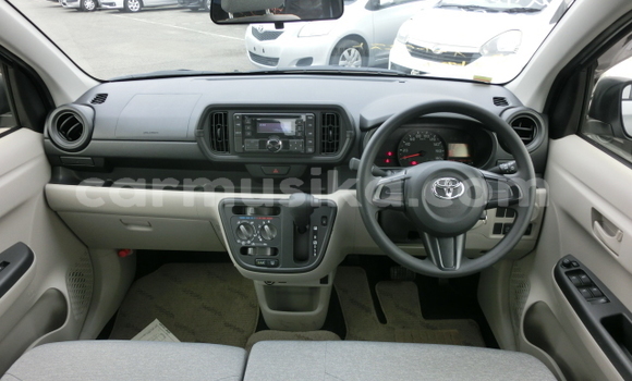 Buy Used Toyota Passo Silver Car in Beitbridge in Matabeleland South Buy Used Toyota Passo Silver Car in Beitbridge in Matabeleland South