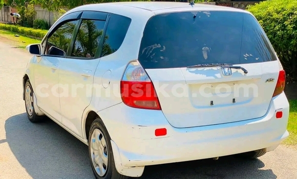 Acheter Occasion Voiture Honda Fit Blanc à Harare, Harare Acheter Occasion Voiture Honda Fit Blanc à Harare, Harare