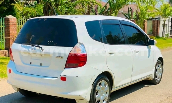 Acheter Occasion Voiture Honda Fit Blanc à Harare, Harare Acheter Occasion Voiture Honda Fit Blanc à Harare, Harare