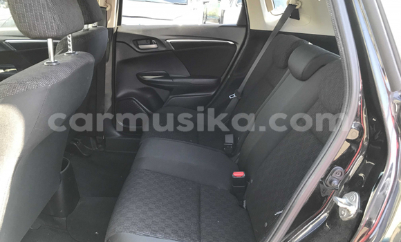 Nunua Ilio tumika Honda Fit Nyeusi Gari ndani ya Beitbridge nchini Matabeleland Kusini Nunua Ilio tumika Honda Fit Nyeusi Gari ndani ya Beitbridge nchini Matabeleland Kusini