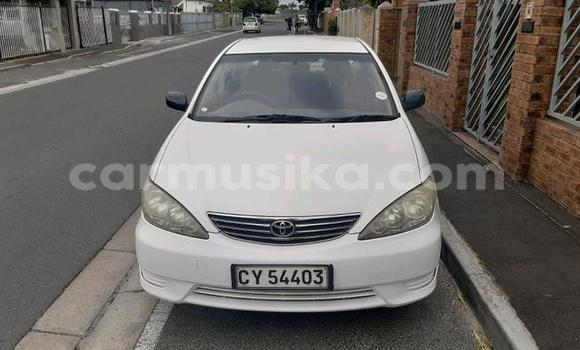 Acheter Occasion Voiture Toyota Camry (Japan) Blanc à Beitbridge, Matabeleland South Acheter Occasion Voiture Toyota Camry (Japan) Blanc à Beitbridge, Matabeleland South