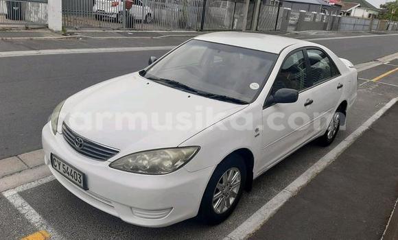 Acheter Occasion Voiture Toyota Camry (Japan) Blanc à Beitbridge, Matabeleland South Acheter Occasion Voiture Toyota Camry (Japan) Blanc à Beitbridge, Matabeleland South