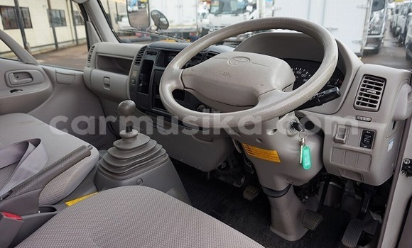 Acheter Occasion Utilitaire Toyota Dyna Blanc à Beitbridge, Matabeleland South Acheter Occasion Utilitaire Toyota Dyna Blanc à Beitbridge, Matabeleland South