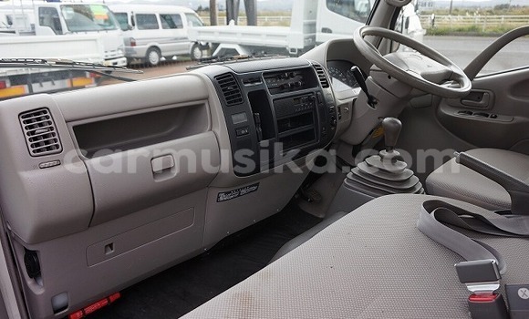 Acheter Occasion Utilitaire Toyota Dyna Blanc à Beitbridge, Matabeleland South Acheter Occasion Utilitaire Toyota Dyna Blanc à Beitbridge, Matabeleland South