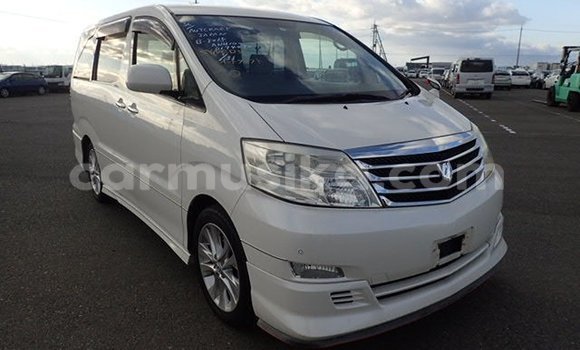 Buy Used Toyota Alphard White Car in Beitbridge in Matabeleland South