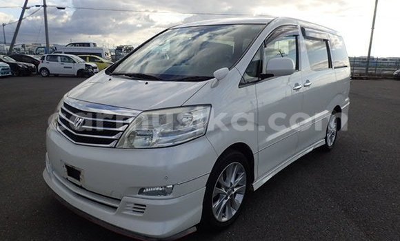 Buy Used Toyota Alphard White Car in Beitbridge in Matabeleland South Buy Used Toyota Alphard White Car in Beitbridge in Matabeleland South