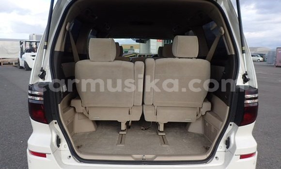 Buy Used Toyota Alphard White Car in Beitbridge in Matabeleland South Buy Used Toyota Alphard White Car in Beitbridge in Matabeleland South