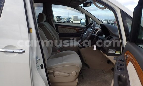 Buy Used Toyota Alphard White Car in Beitbridge in Matabeleland South Buy Used Toyota Alphard White Car in Beitbridge in Matabeleland South