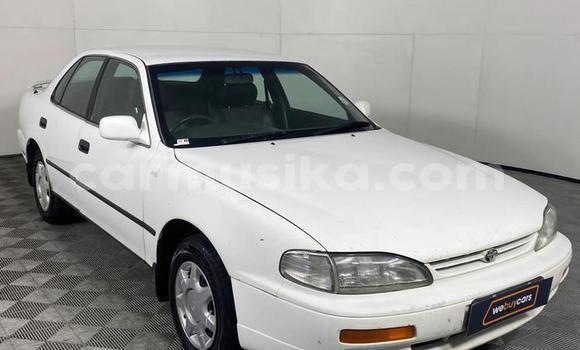 Acheter Occasion Voiture Toyota Camry Blanc à Beitbridge, Matabeleland South Acheter Occasion Voiture Toyota Camry Blanc à Beitbridge, Matabeleland South