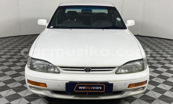 Acheter Occasion Voiture Toyota Camry Blanc à Beitbridge, Matabeleland South Acheter Occasion Voiture Toyota Camry Blanc à Beitbridge, Matabeleland South