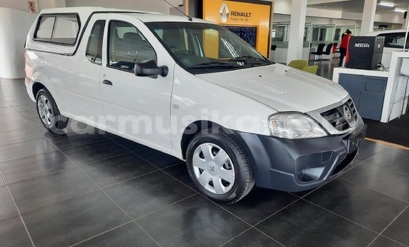 Nunua Ilio tumika Nissan NV200 Nyeupe Gari ndani ya Beitbridge nchini Matabeleland Kusini