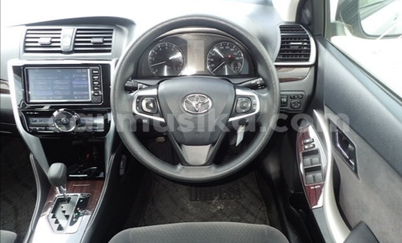 Tenga Tsaru Toyota Allion Sirivha Mota in Beitbridge in Matabeleland South Tenga Tsaru Toyota Allion Sirivha Mota in Beitbridge in Matabeleland South