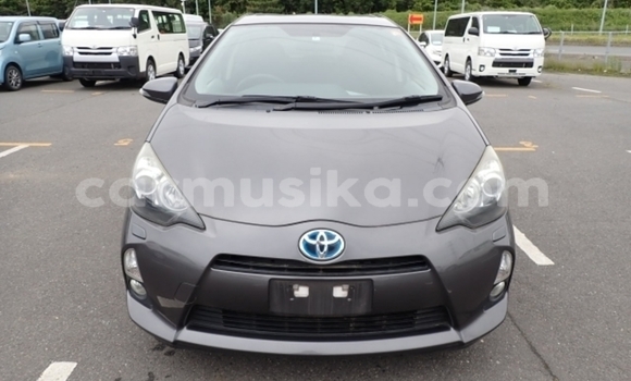 Tenga Tsaru Toyota Aqua Beige Mota in Beitbridge in Matabeleland South