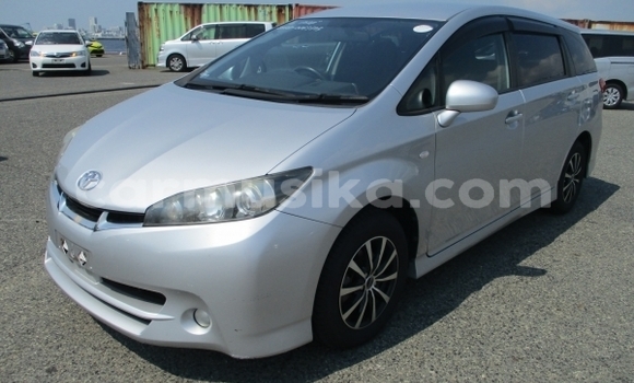 Nunua Ilio tumika Toyota Wish Fedha Gari ndani ya Beitbridge nchini Matabeleland Kusini