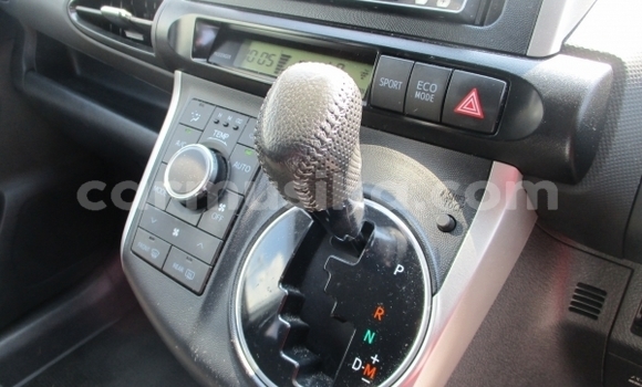 Buy Used Toyota Wish Silver Car in Beitbridge in Matabeleland South Buy Used Toyota Wish Silver Car in Beitbridge in Matabeleland South