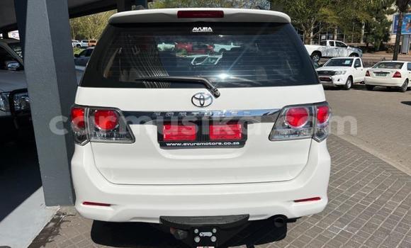 Tenga Tsaru Toyota Fortuner Chena Mota in Beitbridge in Matabeleland South Tenga Tsaru Toyota Fortuner Chena Mota in Beitbridge in Matabeleland South