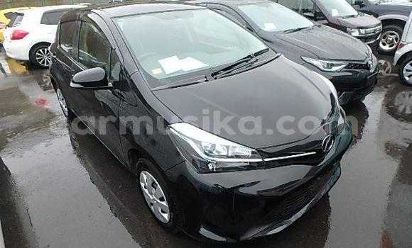 Nunua Ilio tumika Toyota Vitz Nyeusi Gari ndani ya Beitbridge nchini Matabeleland Kusini