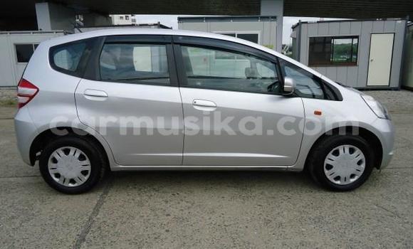 Buy Used Honda Fit Silver Car in Beitbridge in Matabeleland South Buy Used Honda Fit Silver Car in Beitbridge in Matabeleland South