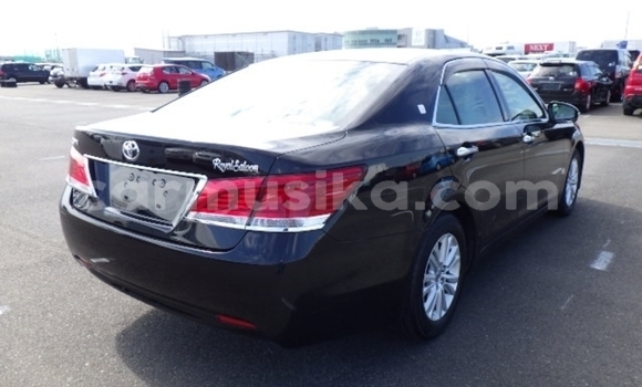 Acheter Occasion Voiture Toyota Crown Noir à Beitbridge, Matabeleland South Acheter Occasion Voiture Toyota Crown Noir à Beitbridge, Matabeleland South