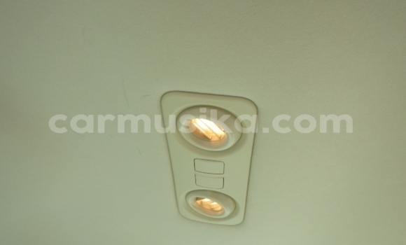 Acheter Occasion Voiture Toyota Crown Noir à Beitbridge, Matabeleland South Acheter Occasion Voiture Toyota Crown Noir à Beitbridge, Matabeleland South