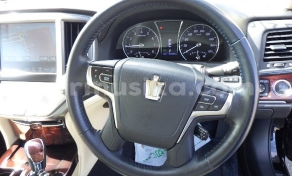 Acheter Occasion Voiture Toyota Crown Noir à Beitbridge, Matabeleland South Acheter Occasion Voiture Toyota Crown Noir à Beitbridge, Matabeleland South