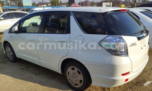 Buy Import Honda Fit White Car in Harare in Harare Buy Import Honda Fit White Car in Harare in Harare