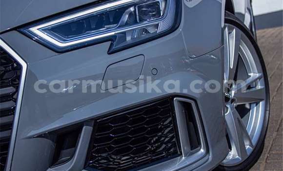 Nunua Ilio tumika Audi RS3 Fedha Gari ndani ya Beitbridge nchini Matabeleland Kusini Nunua Ilio tumika Audi RS3 Fedha Gari ndani ya Beitbridge nchini Matabeleland Kusini