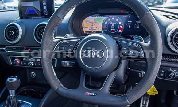 Nunua Ilio tumika Audi RS3 Fedha Gari ndani ya Beitbridge nchini Matabeleland Kusini Nunua Ilio tumika Audi RS3 Fedha Gari ndani ya Beitbridge nchini Matabeleland Kusini