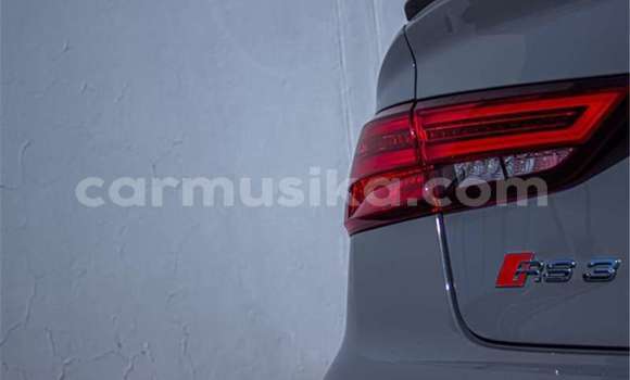 Nunua Ilio tumika Audi RS3 Fedha Gari ndani ya Beitbridge nchini Matabeleland Kusini Nunua Ilio tumika Audi RS3 Fedha Gari ndani ya Beitbridge nchini Matabeleland Kusini
