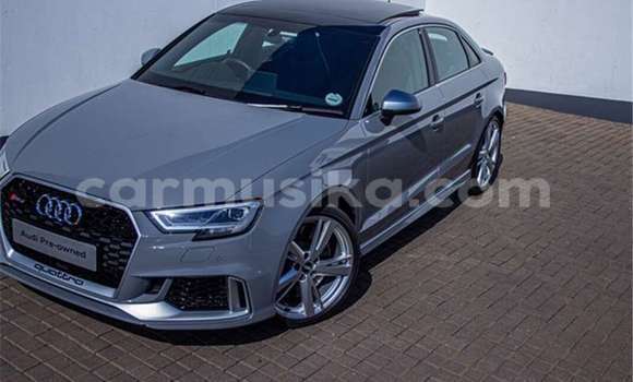 Nunua Ilio tumika Audi RS3 Fedha Gari ndani ya Beitbridge nchini Matabeleland Kusini Nunua Ilio tumika Audi RS3 Fedha Gari ndani ya Beitbridge nchini Matabeleland Kusini