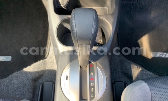 Acheter Occasion Voiture Honda Fit Noir à Beitbridge, Matabeleland South Acheter Occasion Voiture Honda Fit Noir à Beitbridge, Matabeleland South