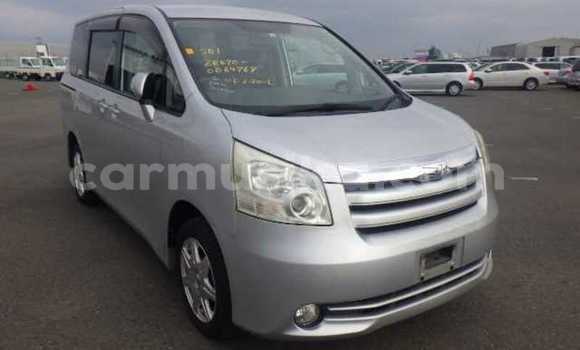 Buy Used Toyota Noah Silver Car in Beitbridge in Matabeleland South Buy Used Toyota Noah Silver Car in Beitbridge in Matabeleland South
