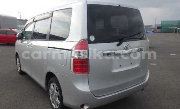Buy Used Toyota Noah Silver Car in Beitbridge in Matabeleland South Buy Used Toyota Noah Silver Car in Beitbridge in Matabeleland South