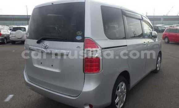Buy Used Toyota Noah Silver Car in Beitbridge in Matabeleland South Buy Used Toyota Noah Silver Car in Beitbridge in Matabeleland South