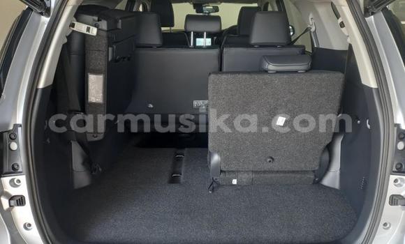 Acheter Occasion Voiture Toyota Fortuner Gris à Beitbridge, Matabeleland South Acheter Occasion Voiture Toyota Fortuner Gris à Beitbridge, Matabeleland South