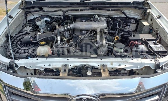 Acheter Occasion Voiture Toyota Hilux Blanc à Beitbridge, Matabeleland South Acheter Occasion Voiture Toyota Hilux Blanc à Beitbridge, Matabeleland South