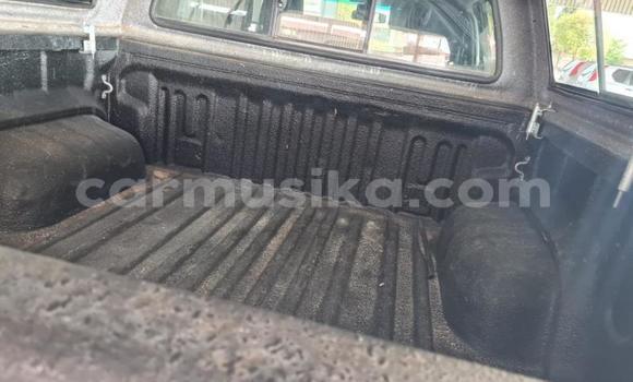 Buy Used Toyota Hilux White Car in Beitbridge in Matabeleland South Buy Used Toyota Hilux White Car in Beitbridge in Matabeleland South