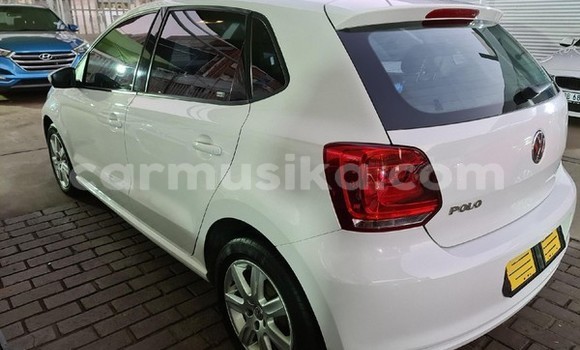 Tenga Tsaru Volkswagen Polo Chena Mota in Beitbridge in Matabeleland South Tenga Tsaru Volkswagen Polo Chena Mota in Beitbridge in Matabeleland South