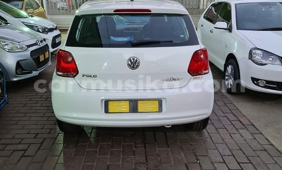 Tenga Tsaru Volkswagen Polo Chena Mota in Beitbridge in Matabeleland South Tenga Tsaru Volkswagen Polo Chena Mota in Beitbridge in Matabeleland South